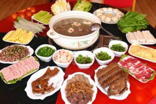 花溪清汤鹅火锅是一个具有吸引力的餐饮加盟品牌